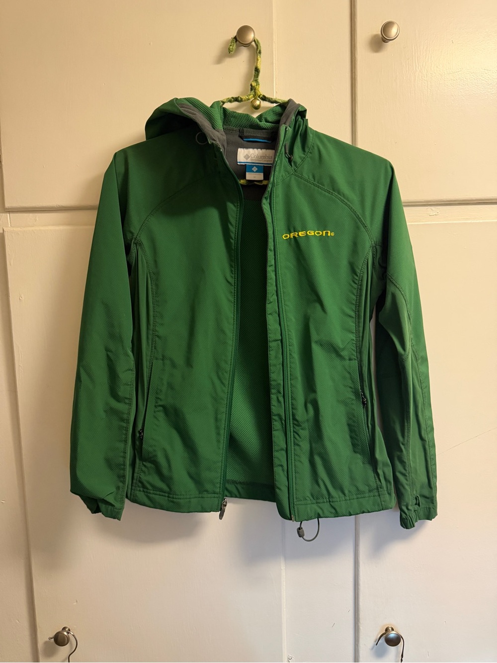 Columbia Green Hooded Softshell Jacket with Yellow Logo